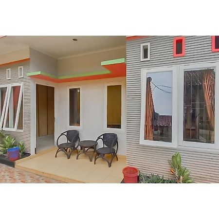 Hotel Sri Indrawati Puncak Mitra Reddoorz Bogor Dış mekan fotoğraf